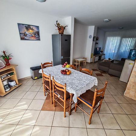 Apartment Hrastov โซลิเน ภายนอก รูปภาพ