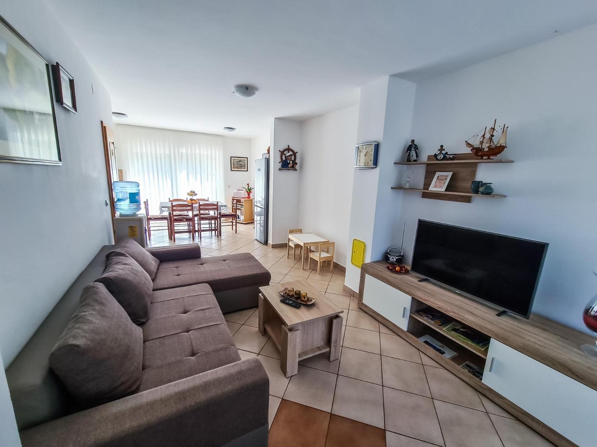 Apartment Hrastov โซลิเน ภายนอก รูปภาพ
