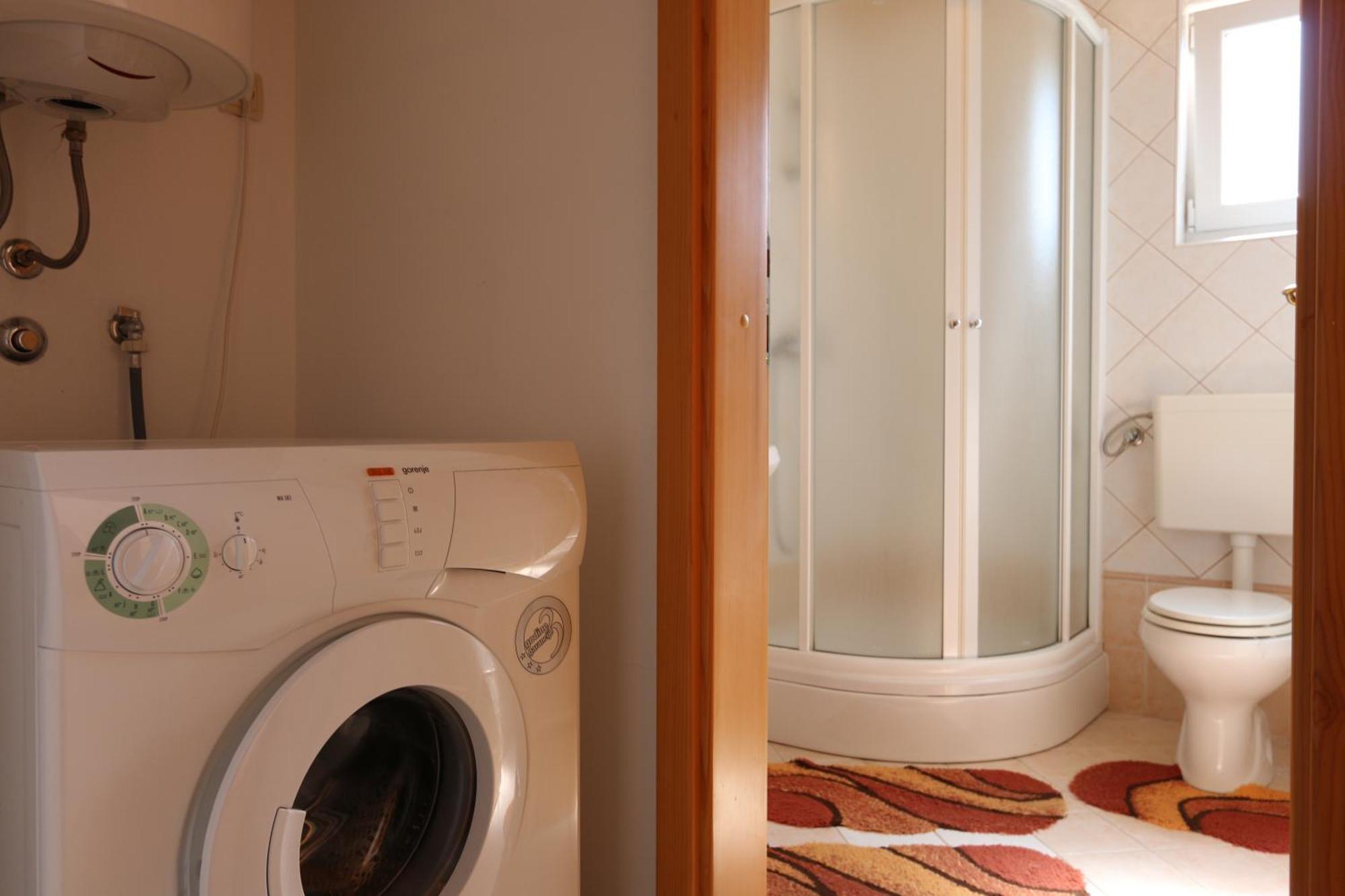 Apartment Hrastov โซลิเน ภายนอก รูปภาพ
