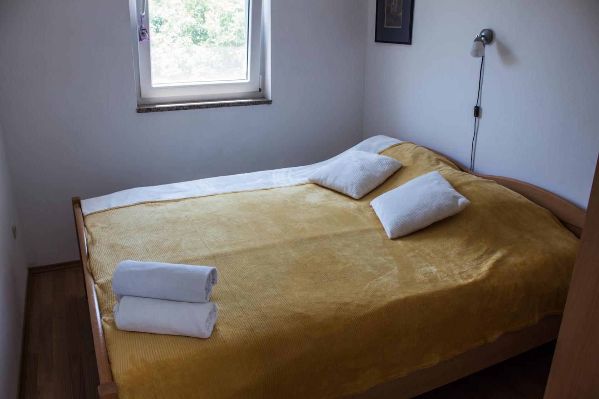 Apartment Hrastov โซลิเน ภายนอก รูปภาพ